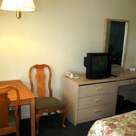 Golden West Motel Кламат Фолс Екстериор снимка