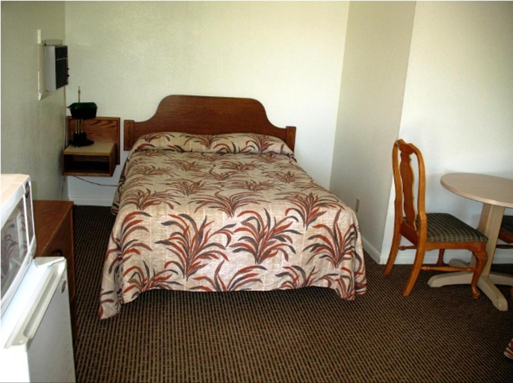 Golden West Motel Кламат Фолс Екстериор снимка