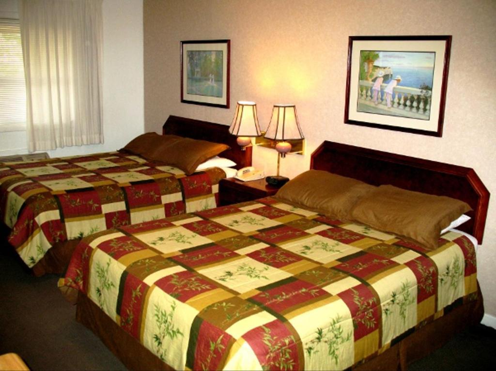 Golden West Motel Кламат Фолс Екстериор снимка